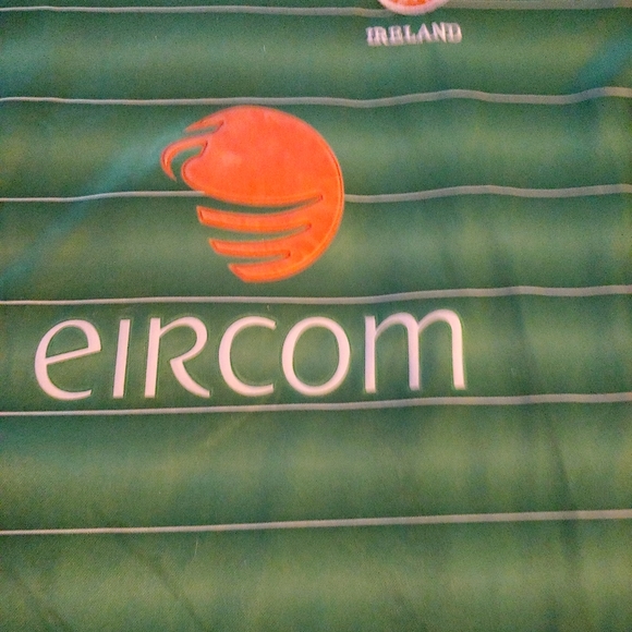 Soccer Jersey Ireland official fan  Apparel Size Medium - Picture 6 of 7